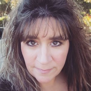 Meet your Posher, Lynette