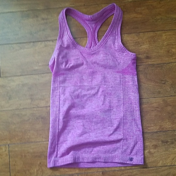 New Balance Tops - Like new workout shirt