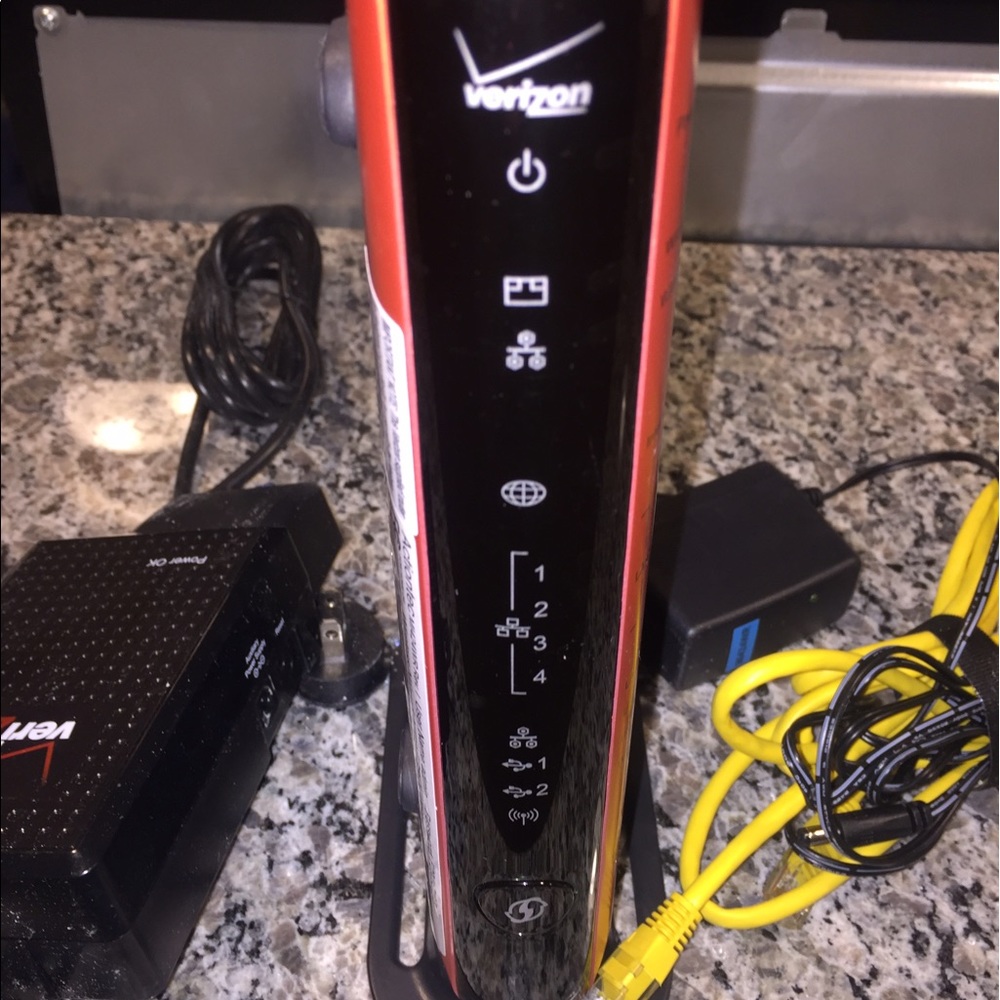 Verizon router - Picture 2 of 3