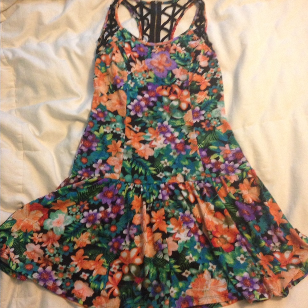 Cute mini dress!