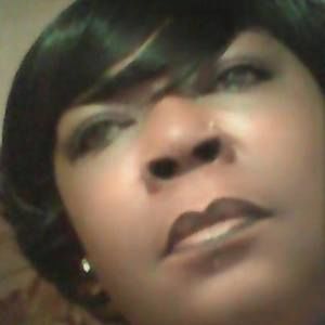 Meet your Posher, Dena