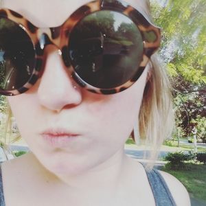 Meet your Posher, Kylie