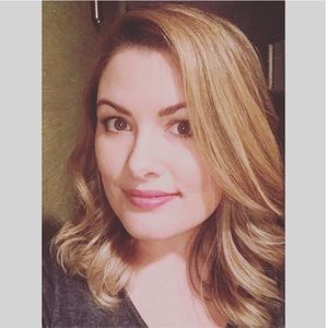 Meet your Posher, Rebekah