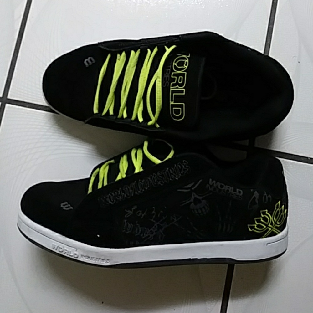 World Skater Sneakers