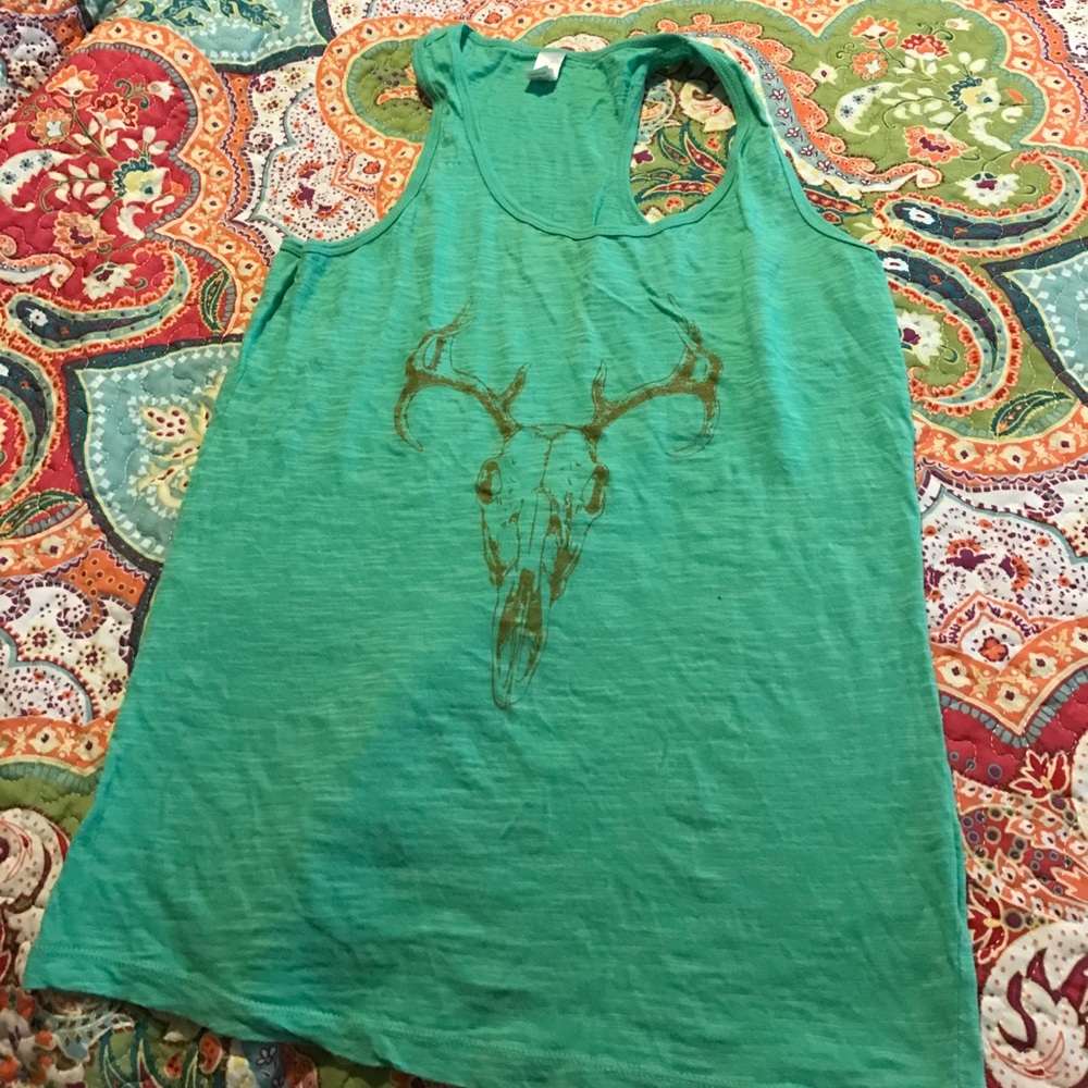 Skull razorback tank