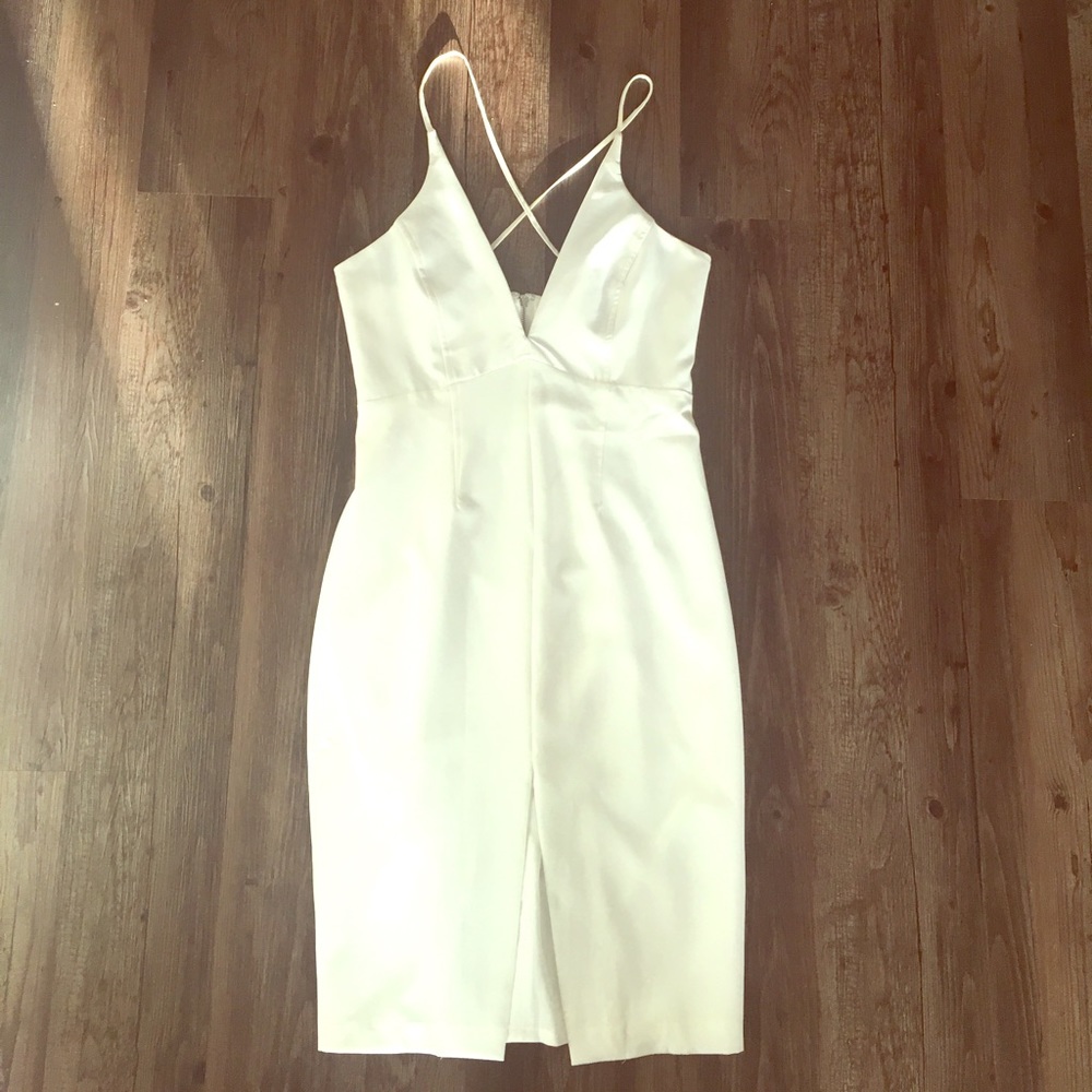 L'ATISTE deep V midi dress