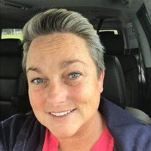 Meet your Posher, April