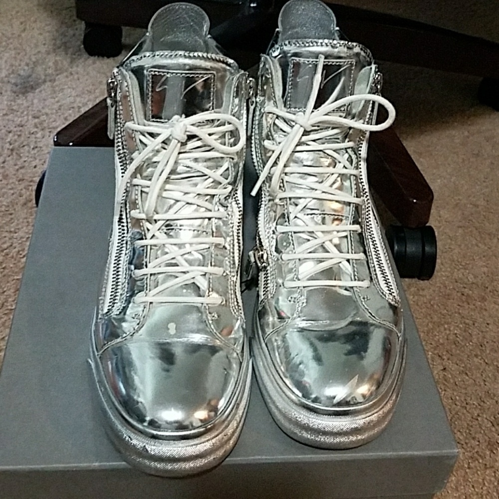 Aithentic Men Giuseppe Zanotti Shoe - Picture 3 of 4