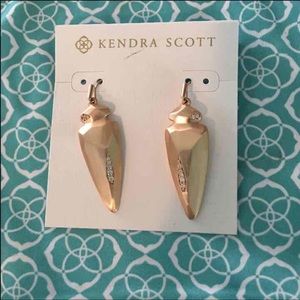 NWOT Rose Gold Kendra Scott Stephanie's