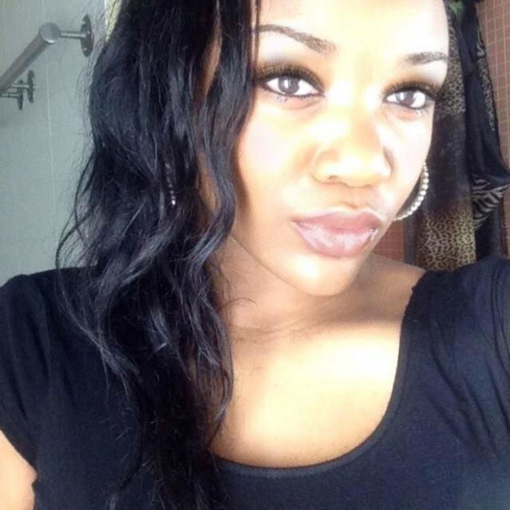 Meet your Posher, Adriana