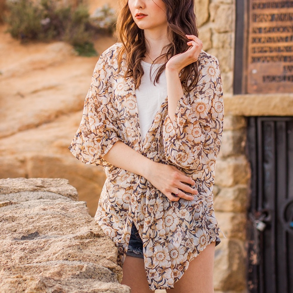 AE Flower Kimono