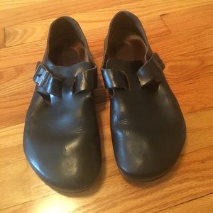 Black Leather Birkenstocks, Size 9