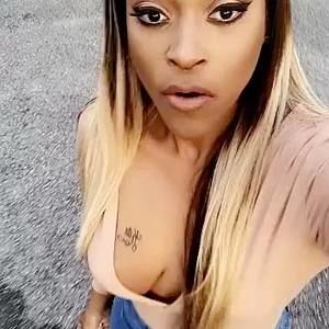 Meet your Posher, Markita