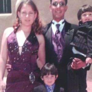 Meet your Posher, Yania