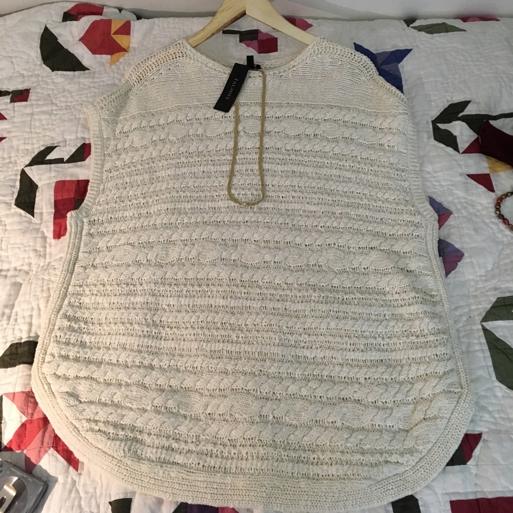 Sleeveless Tunic-Style Sweater. Cotton/Linen.