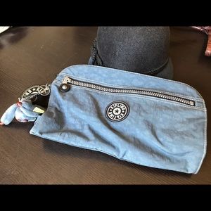 NWT Kipling Vanity Toiletry Travel Bag.