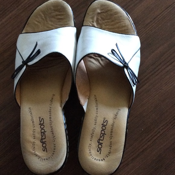 Softspots Shoes - Cute gently used sandals