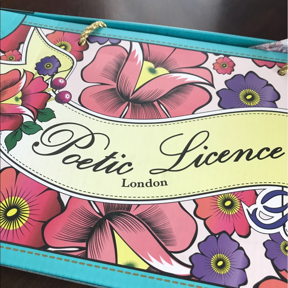 EUC navy and orange flats