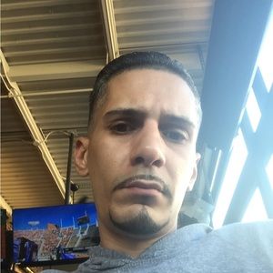 Meet your Posher, Luis