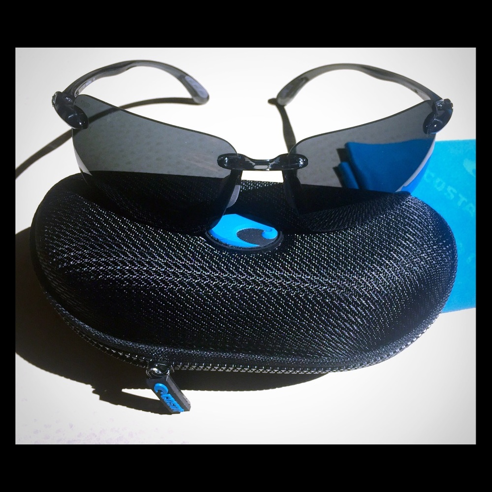 Costa Del Mar Cayan Sunglasses - 9.5/10 condition