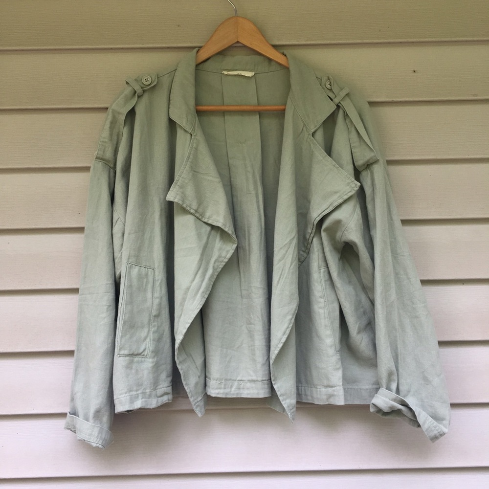 Lightweight Jacket - Picture 2 of 4
