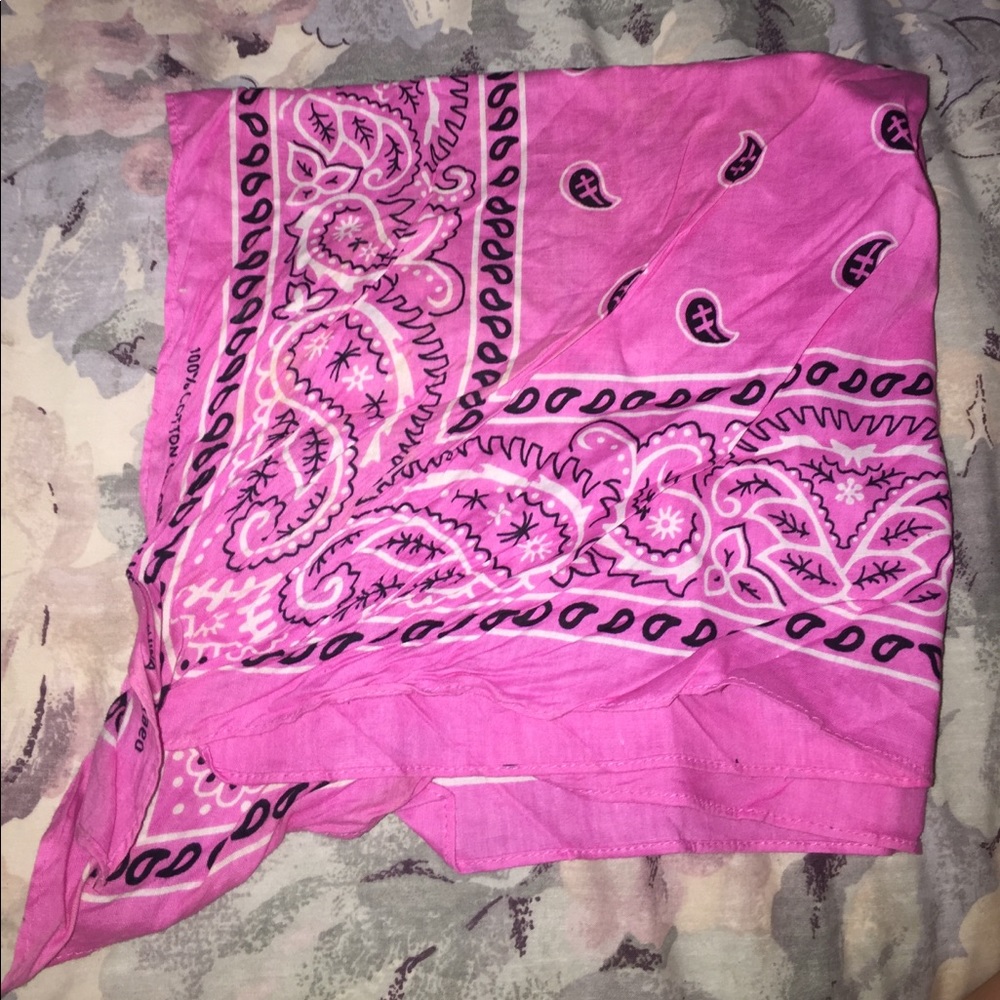 Handkerchief Lot - Picture 3 of 4