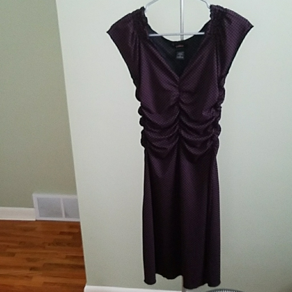 Slimming purple and navy dress