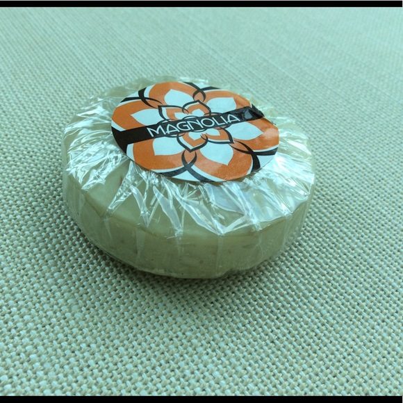 Gilchrist & Soames Est. London, England Spa Oatmeal Soap (Gift with Purchase) - Picture 3 of 3