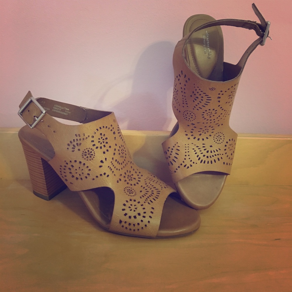 Sole Senseability Brown Leather Heel Booties 7.5