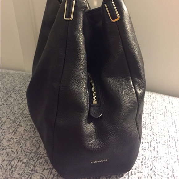 coach purse with compartments