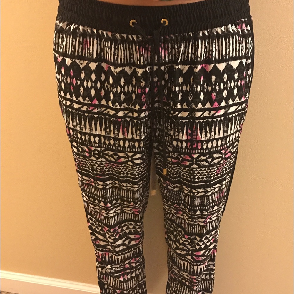 Express Patterned Trousers - Picture 3 of 4