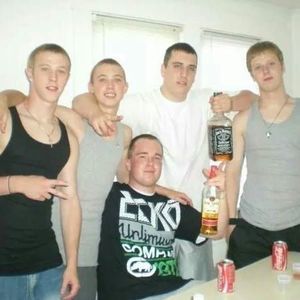 Meet your Posher, Dominic