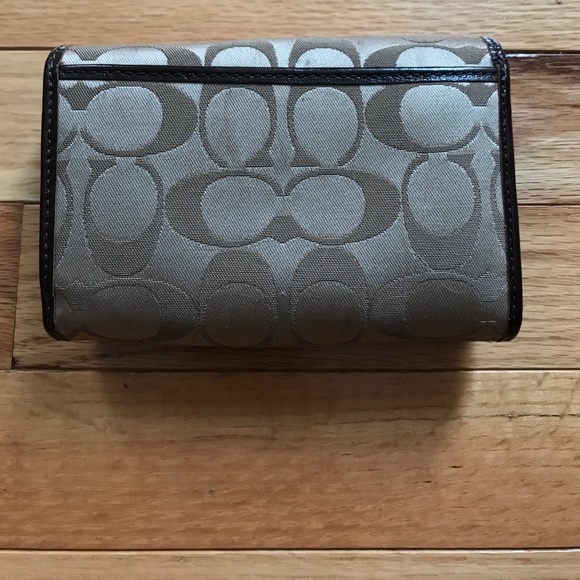 Coach Wallet - Picture 4 of 4