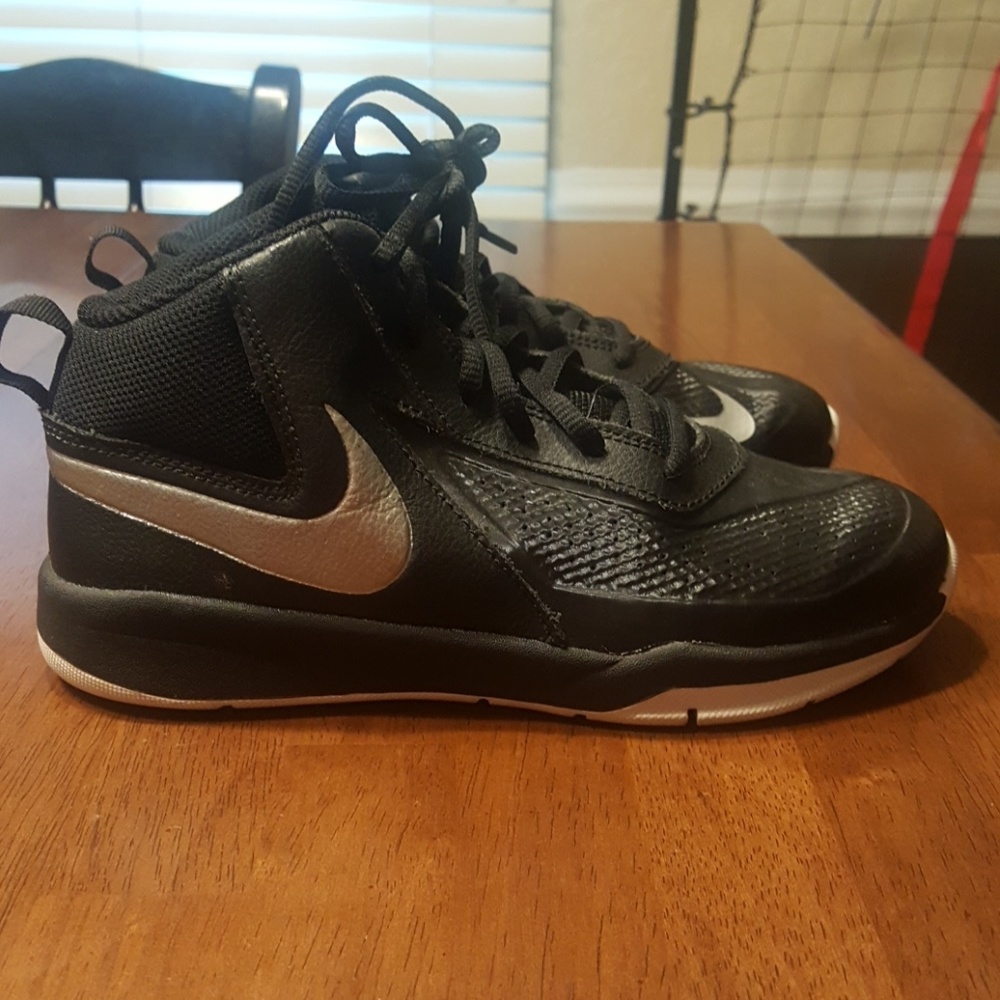 Nike High Top Basketball Shoes