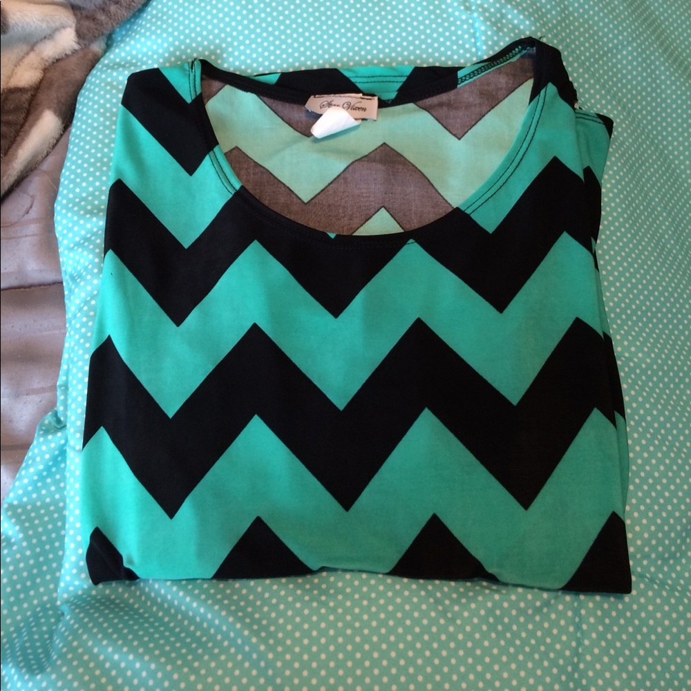 🎉🎊SALE🎉🎊Chevron Blouse