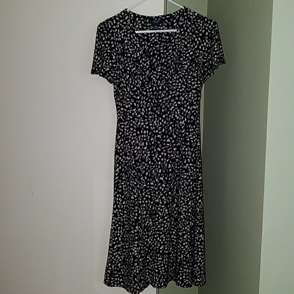 Flutter sleeve dress