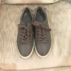Leather sneakers