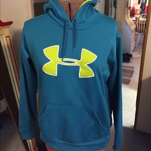 ✂✂✂Under Armor pullover jacket 💚💚💚