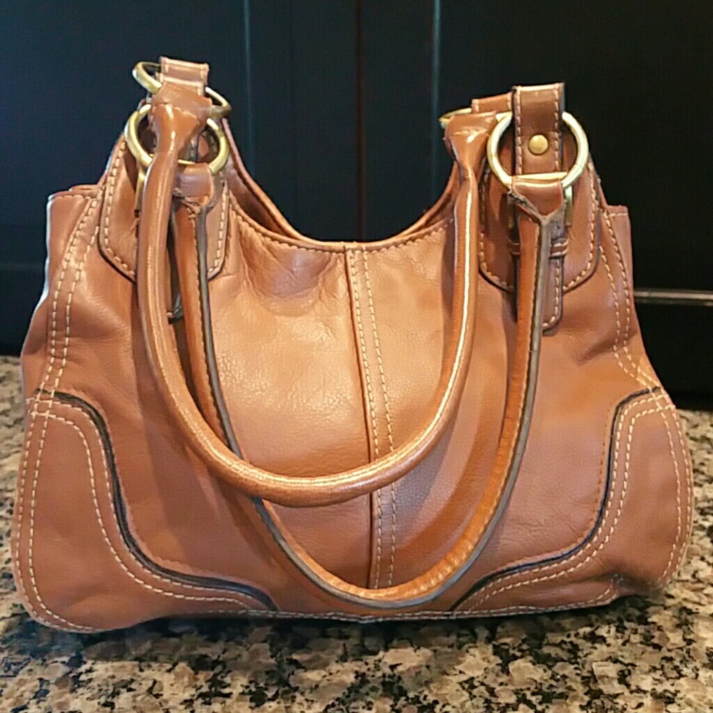Leather shoulder bag