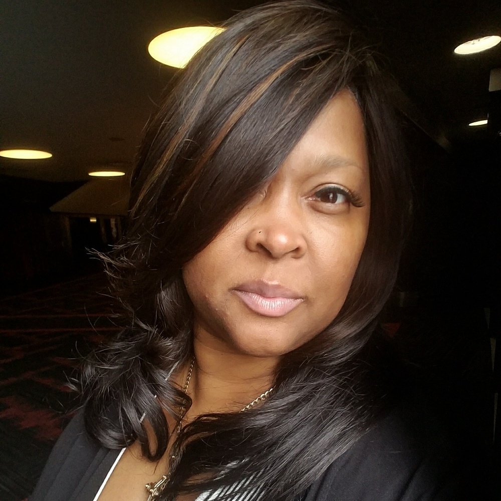 Meet your Posher, Nicole