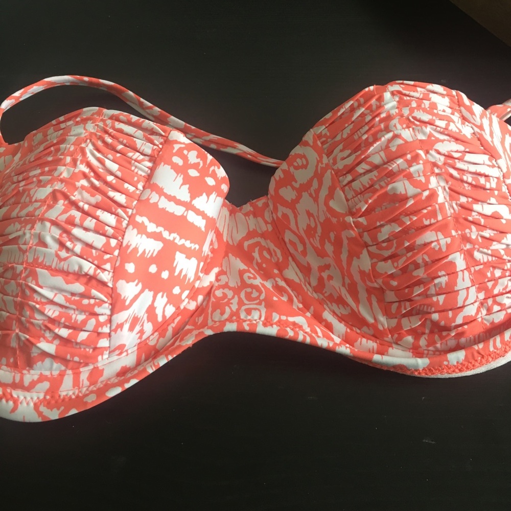 New balconette swim top