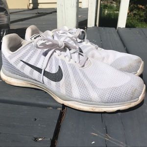 NIKE training in season TR 6 size women's 8.5