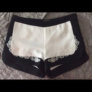 Rebecca Minkoff Leo Shorts - Size 4