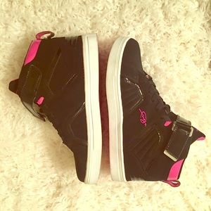 Hightop shoes