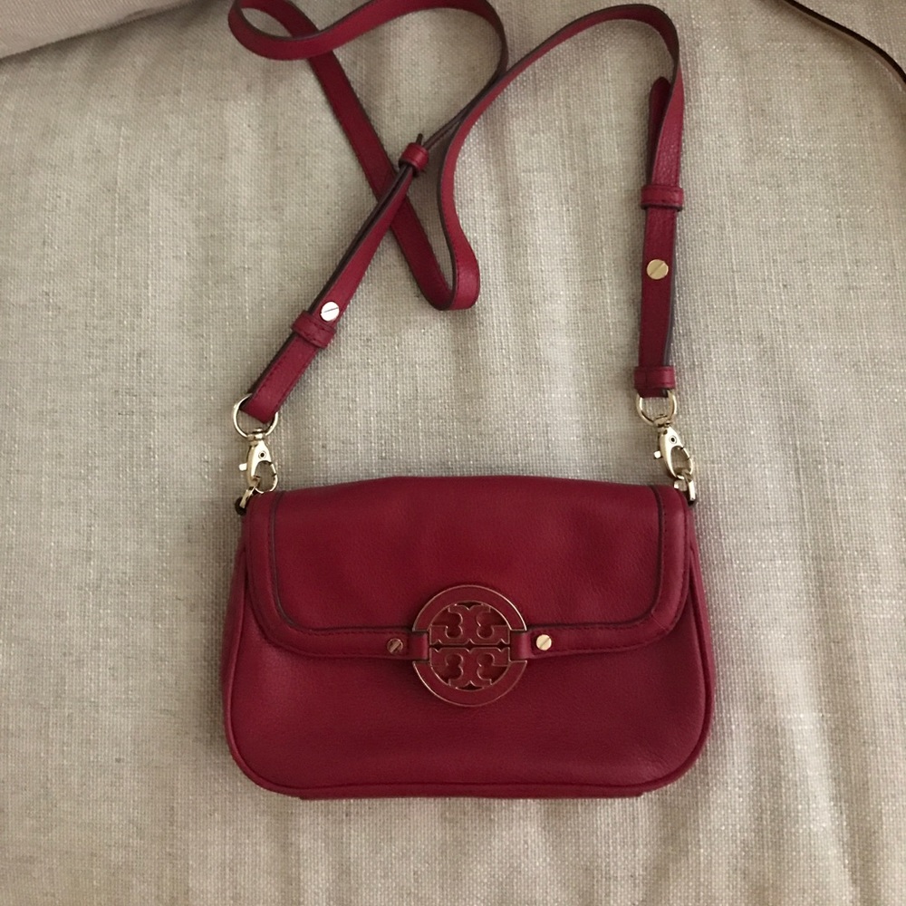 authentic tory burch crossbody! - Picture 1 of 5