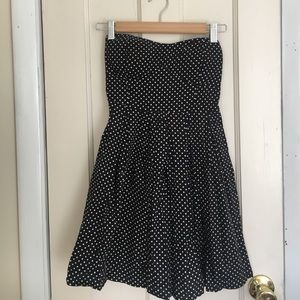 Black and white polka dot dress!
