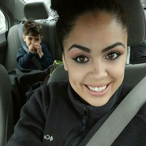 Meet your Posher, Carmen