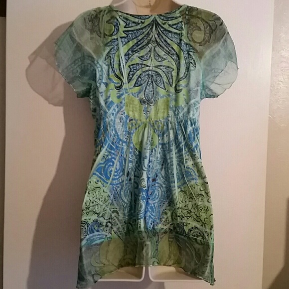 Green & Blue Top with Matching Jewelry - Picture 4 of 8