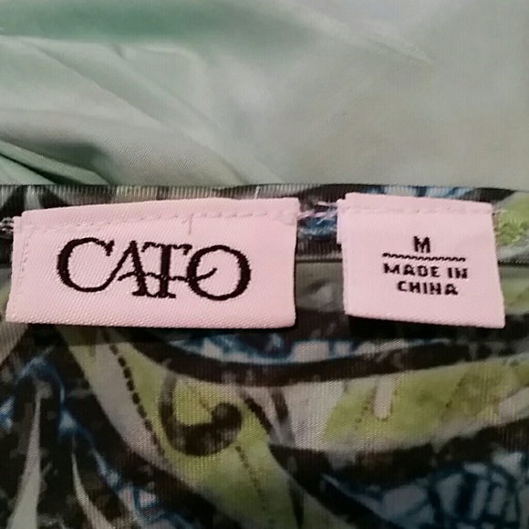 Green & Blue Top with Matching Jewelry - Picture 5 of 8