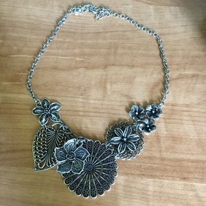 Flower necklace